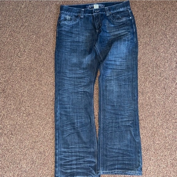 Denim republic, sturdy men’s jeans with a really cool wash. Durable and sporty. - Picture 7 of 7